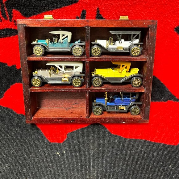 High Speed Toy Car Lot. 17 Car Lot. C/W Three 6 Car Display. 1994 - Picture 4 of 7